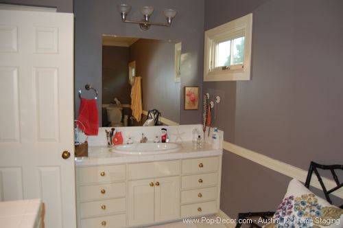 Home Stager Austin Before Bath Room Picture