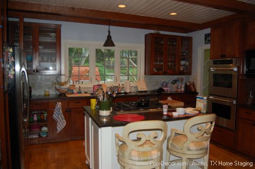 Home Staging Before Kitchen Picture